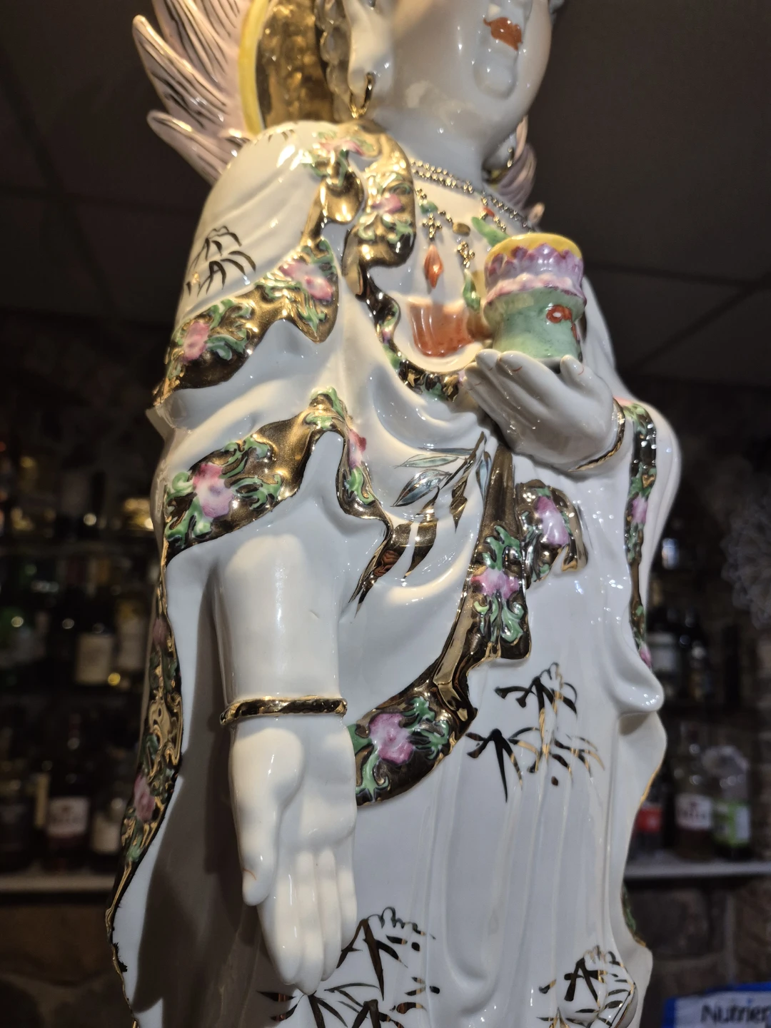 Ceramic Guanyin Statue with Lotus Base - photo 4