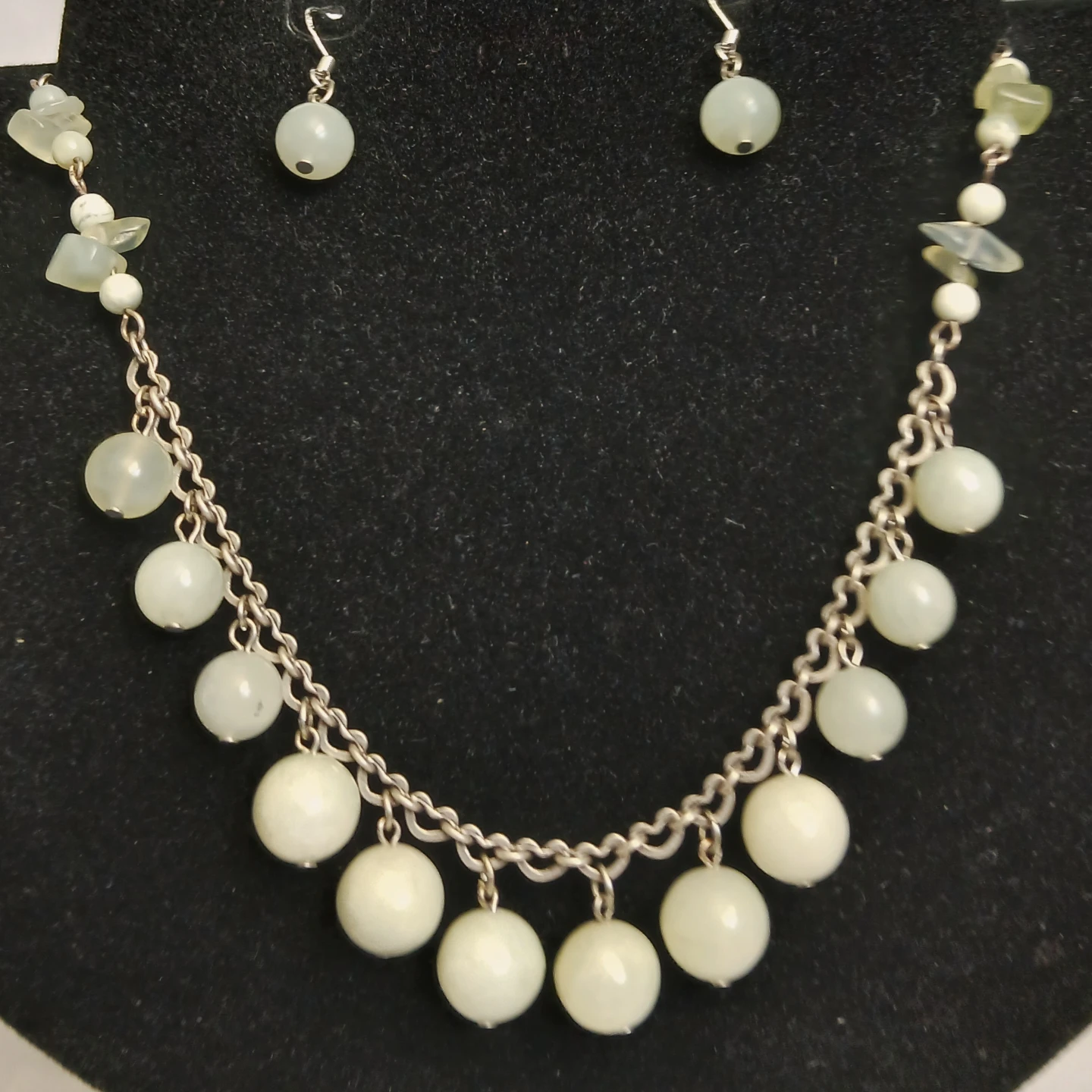 NEW JADE Necklace and Earring Set - photo 3