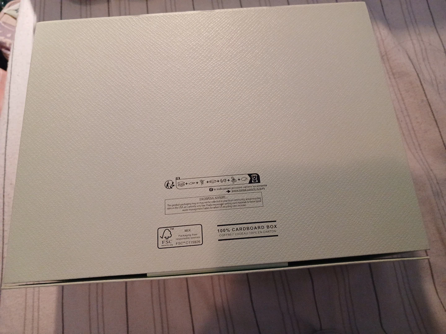 Prada gift box,  tissue and 2 envelopes - photo 4