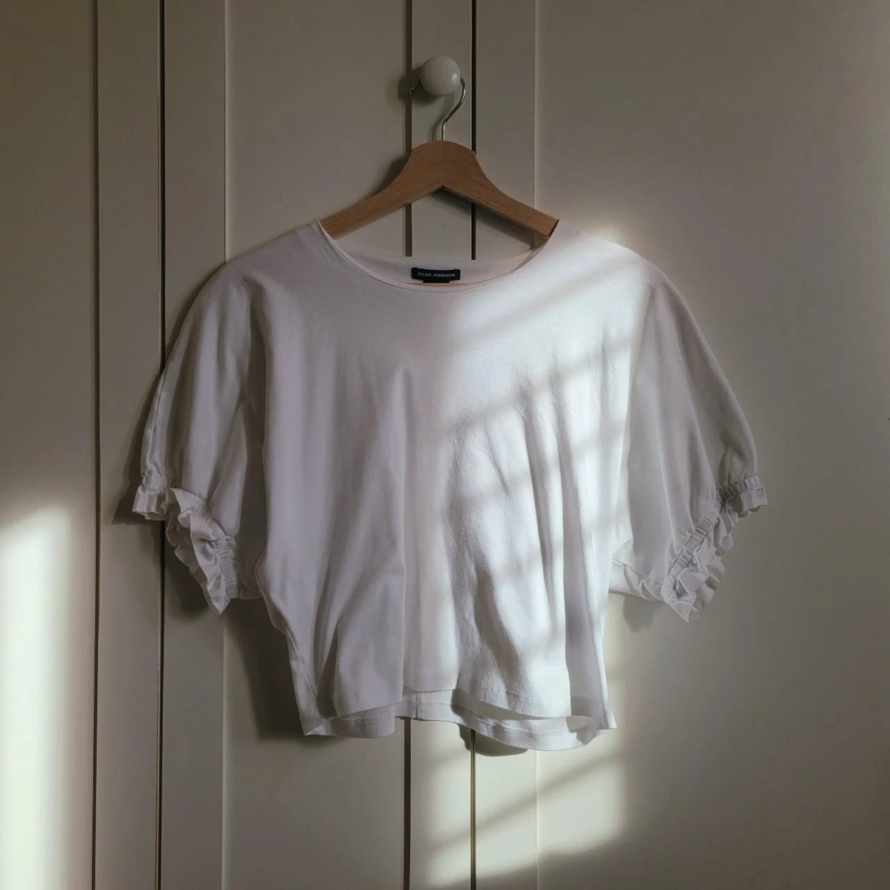 Puff sleeve shirt