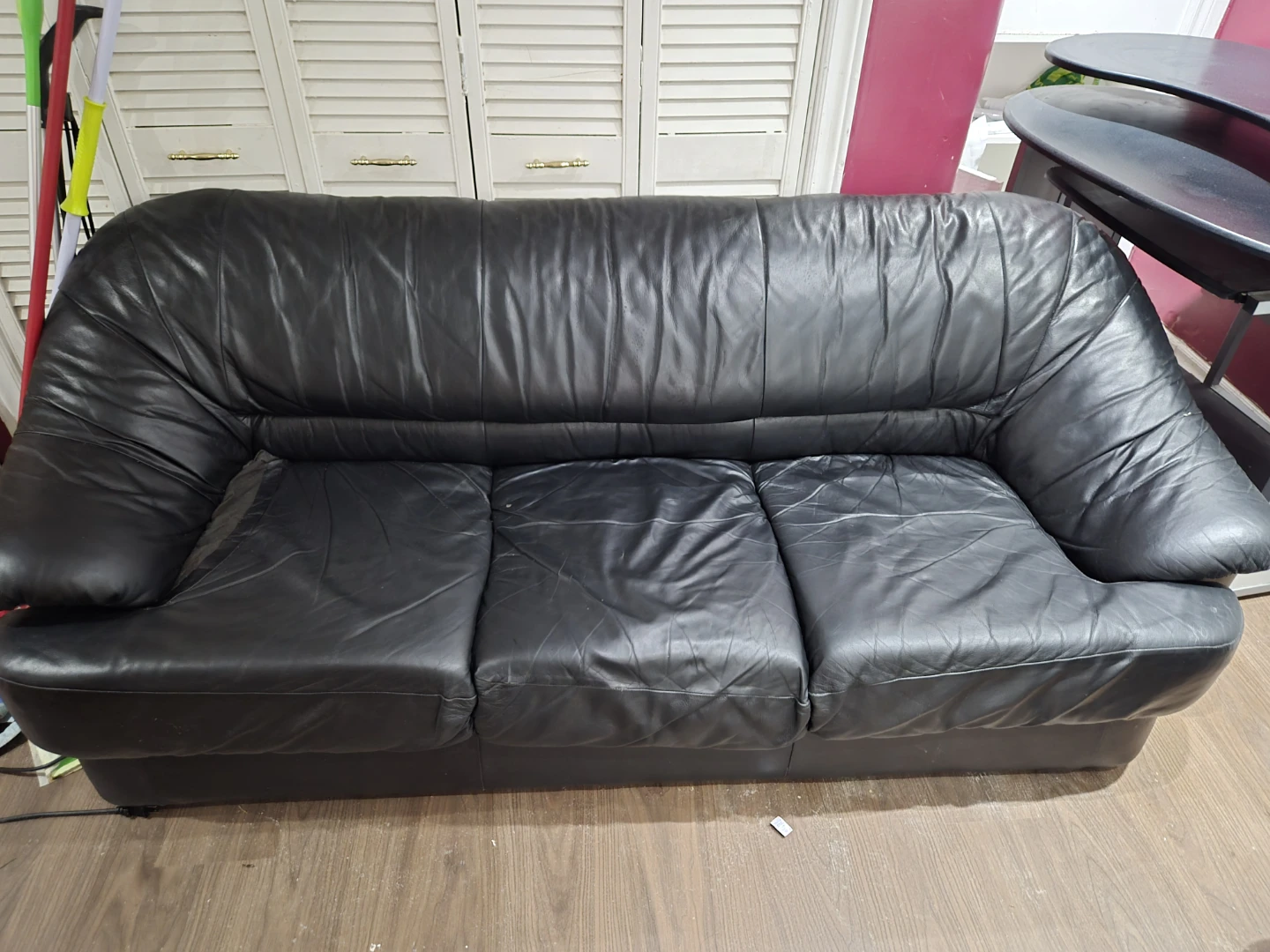 Black Leather Sofa - photo 3