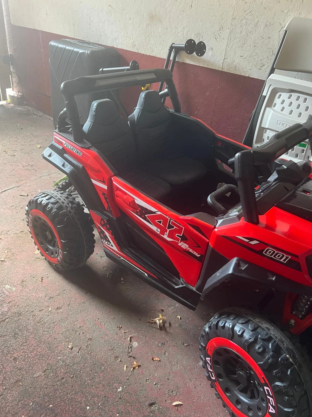 Kids electric car 24v 2 seater red colour - photo 4