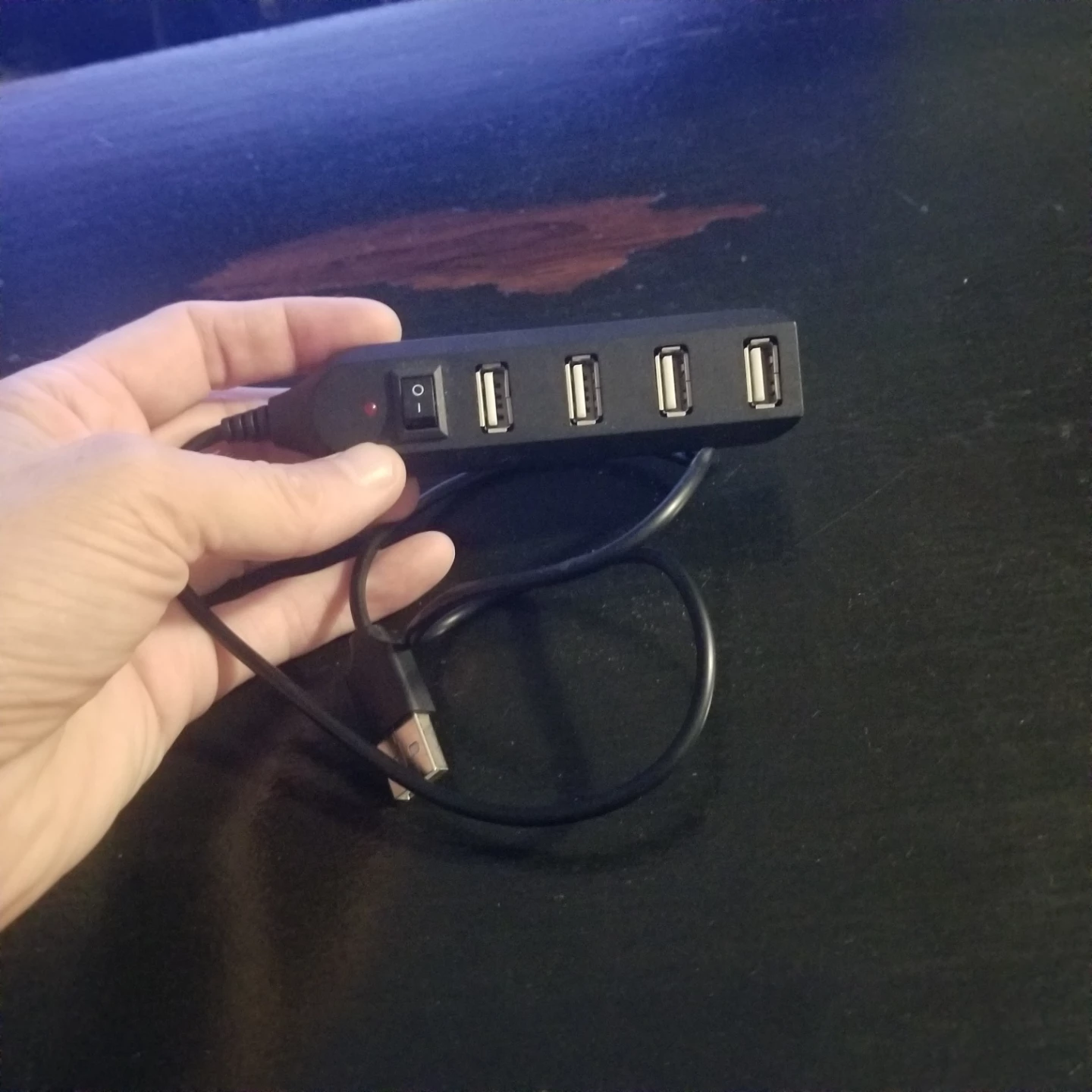 4-Port USB Hub with Individual Switches - photo 2