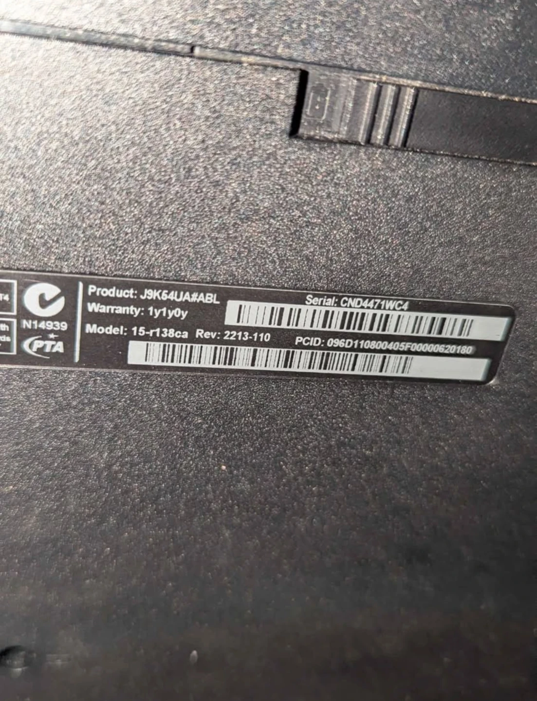 HP 15 inch laptop 15-r138ca - photo 4