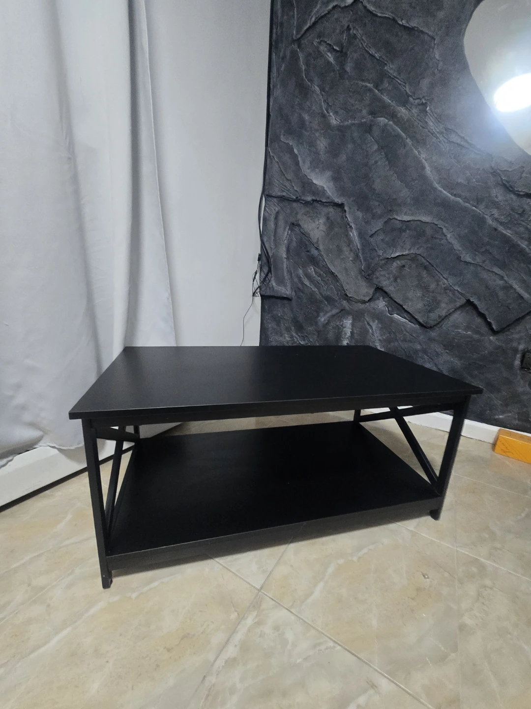 living room coffee table,
