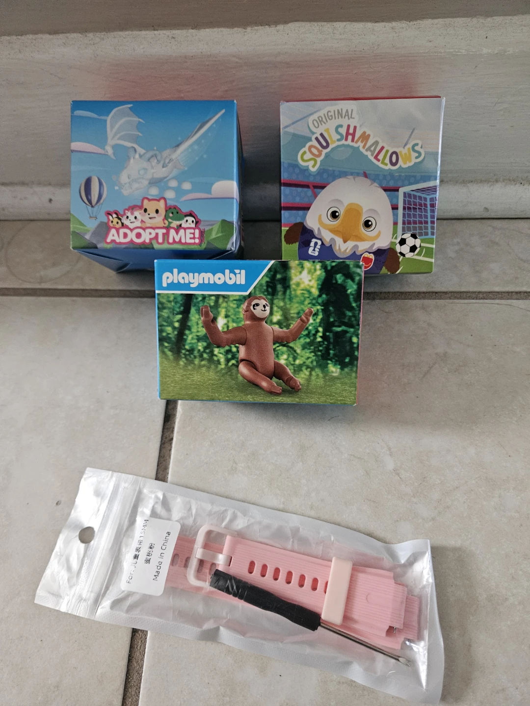 3 Jump Ropes, Toys (walking dog toy, squishy plush, & others - photo 4