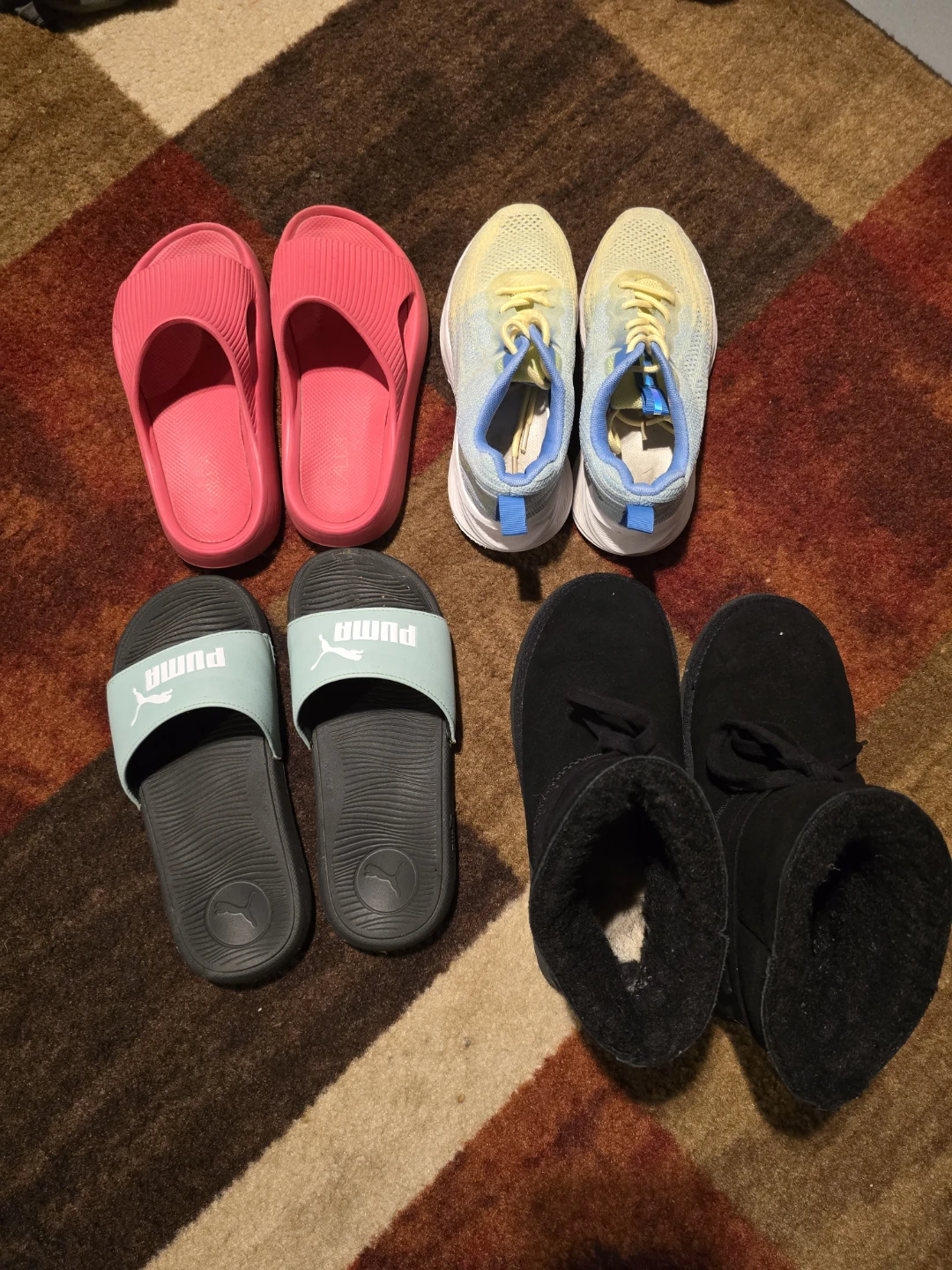 Women's Shoes. Size 6-6.5. All for 25$