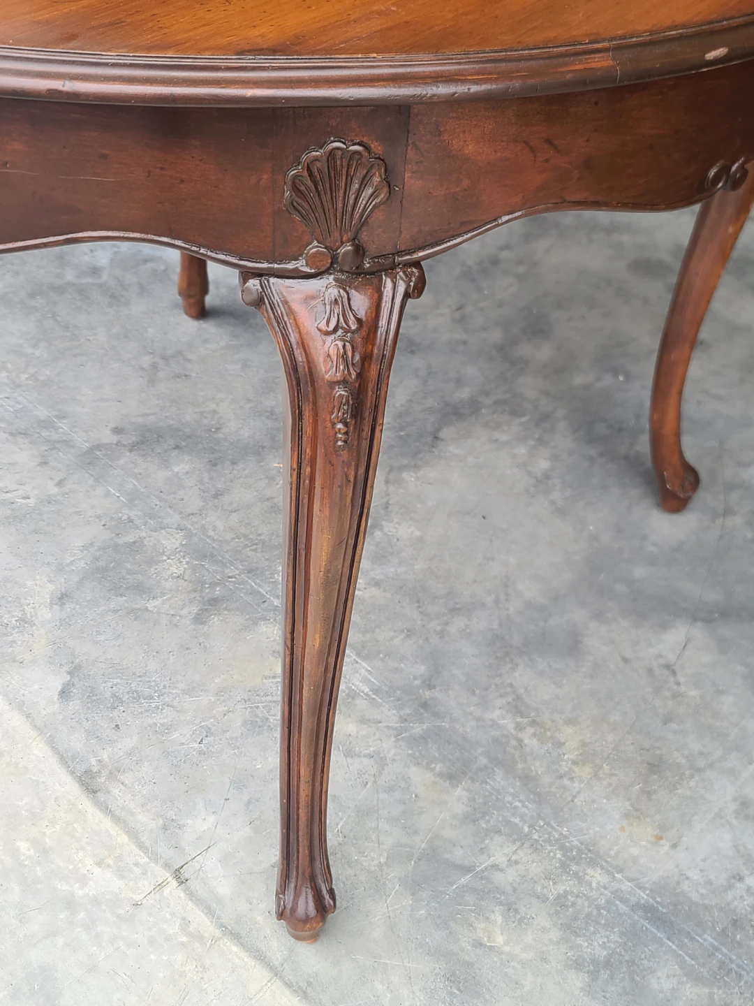 French Provincial Round Wood Extendable Dining Table with Leaves - photo 5