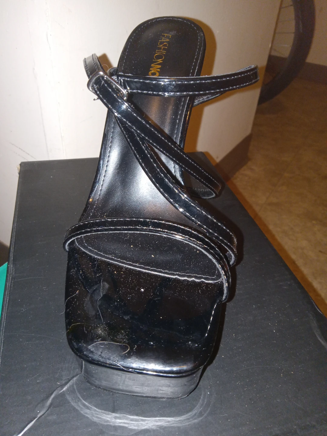 Black PU Platform Heels Size 8 - photo 4
