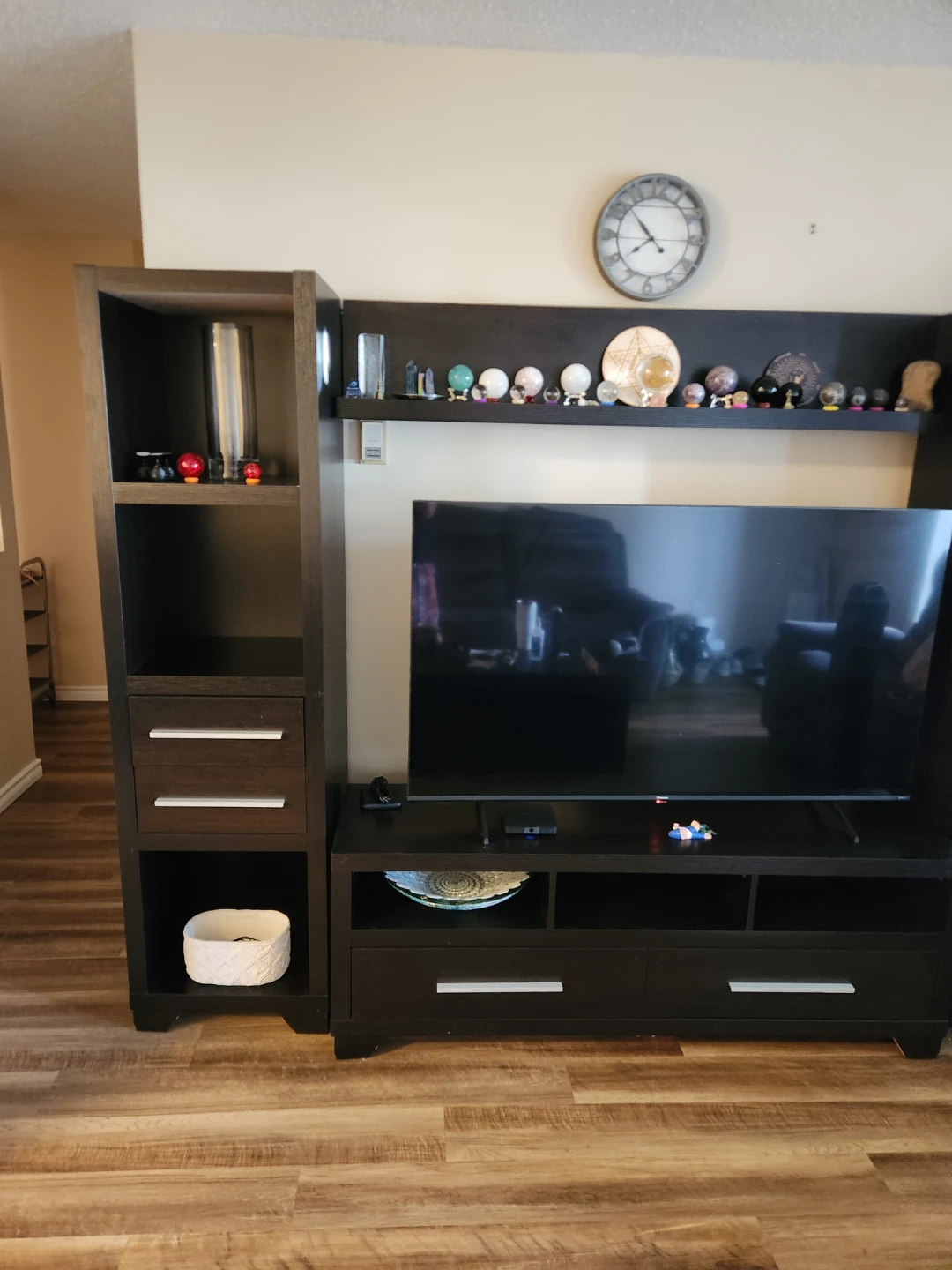 Moving sale