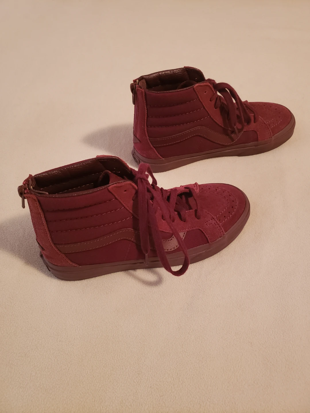 Vans High Top Sk8-Hi Zip Burgundy Women's 6.5 Suede Size 6.5 $35
