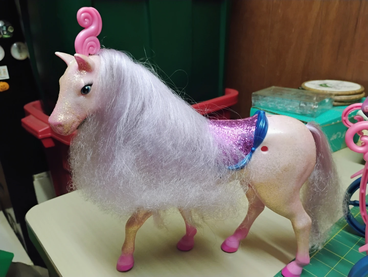 2008 Barbie Diamond Castle Horse Carriage - photo 2