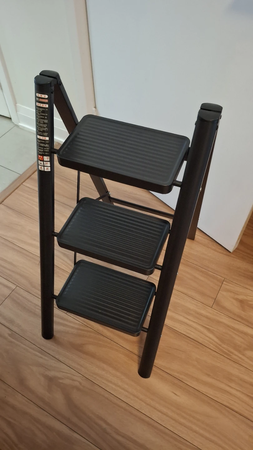 Black 3-Step Folding Ladder - photo 2