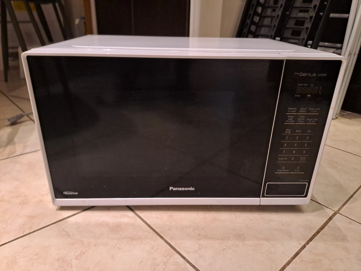 Panasonic Genius 1200W Microwave Oven