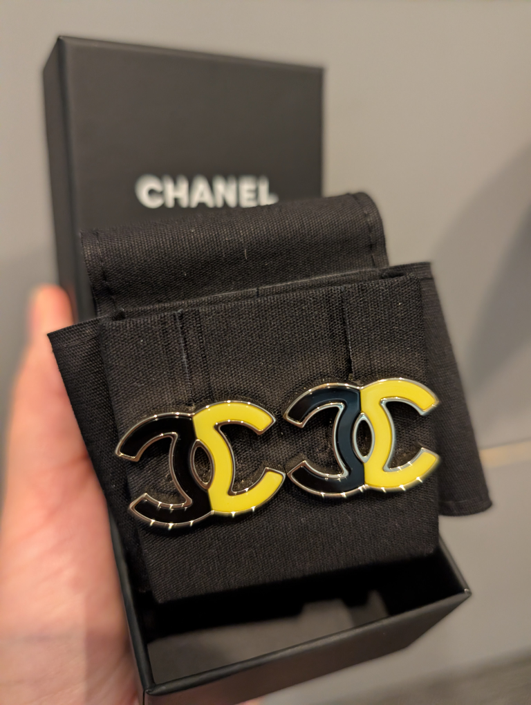 CHANEL CC Logo Earrings