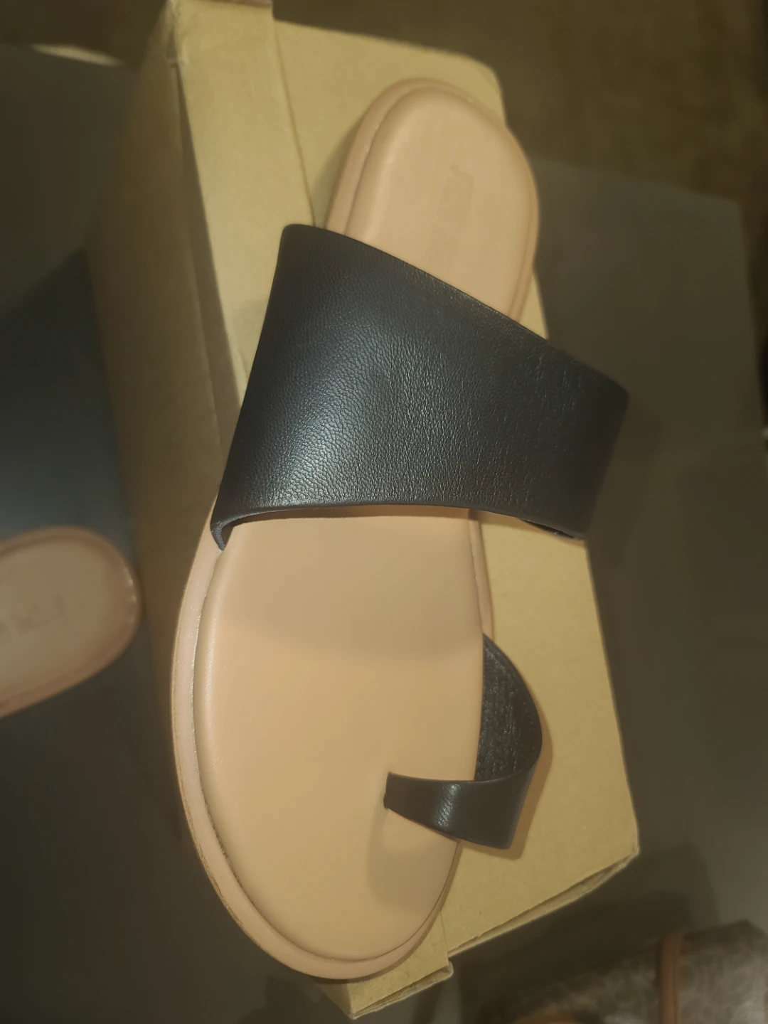 Steve Madden Zani Black Leather 10 Sandals