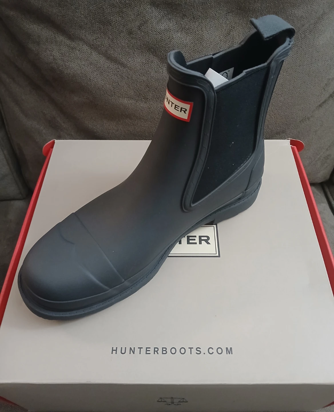 Men's Waterproof Hunter Chelsea Boots (Size 11)
