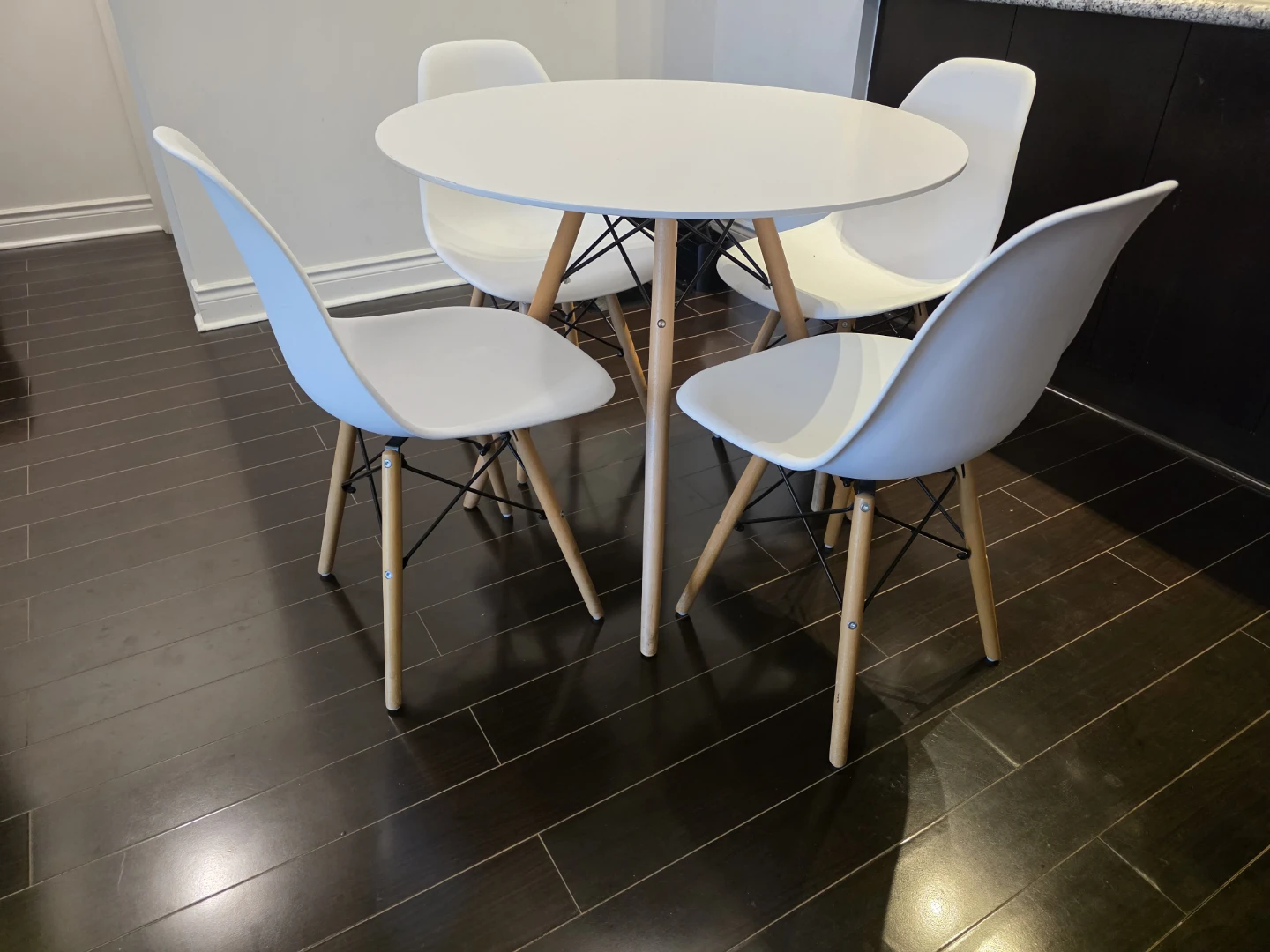 Structube Dining Table Set with 4 Chairs - photo 2