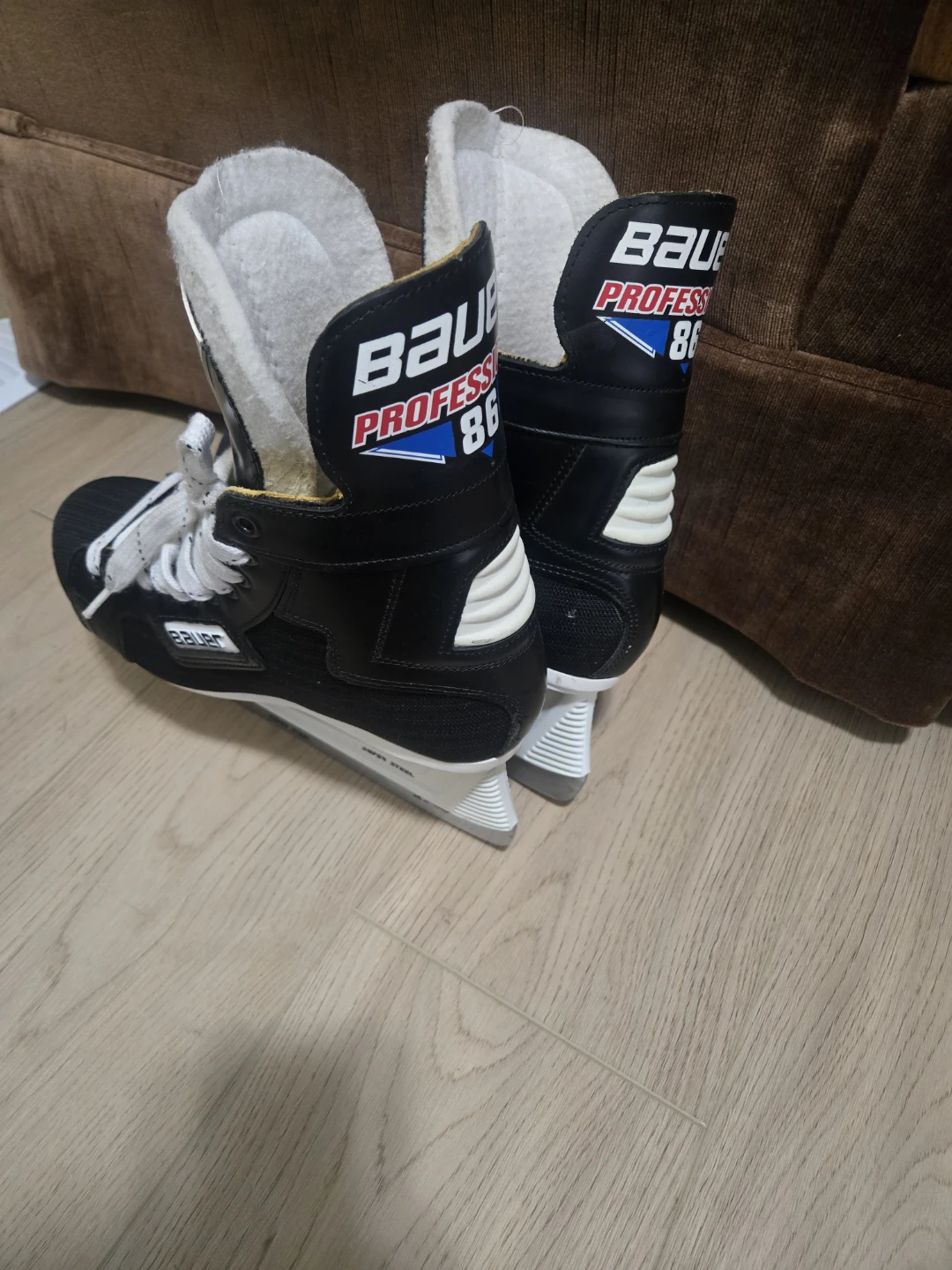 Bauer Professional 86 Hockey Skates