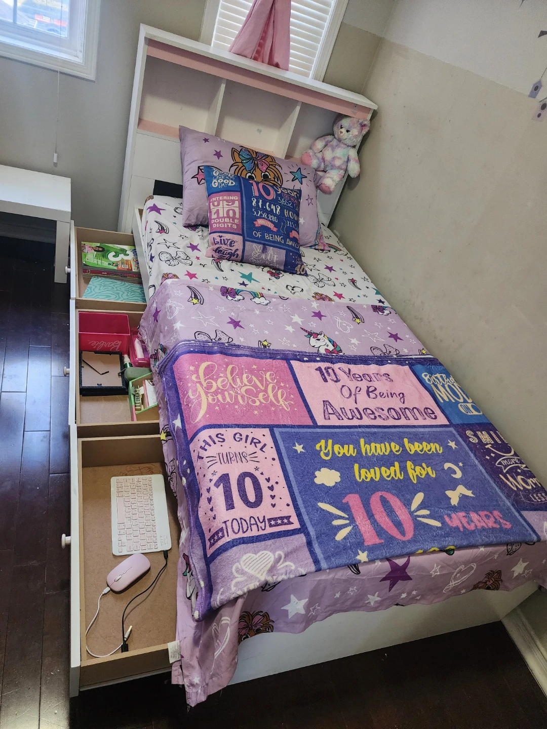 Girls Twin bed with storage drawers - photo 2