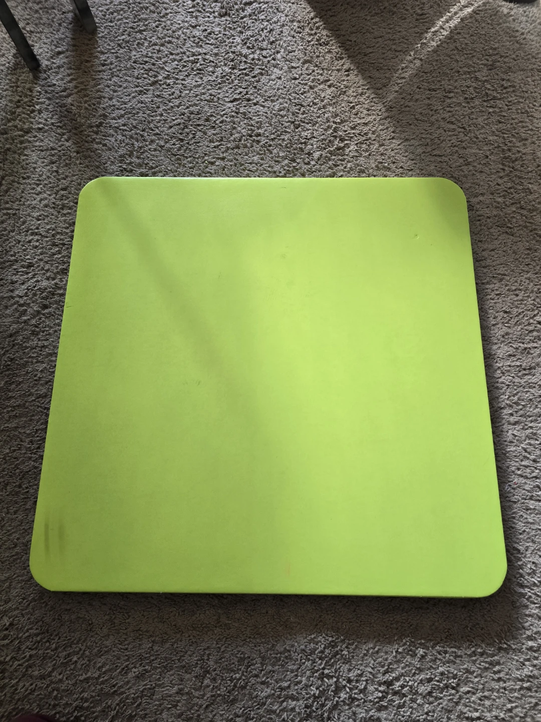 Costco table with screw on legs - photo 3