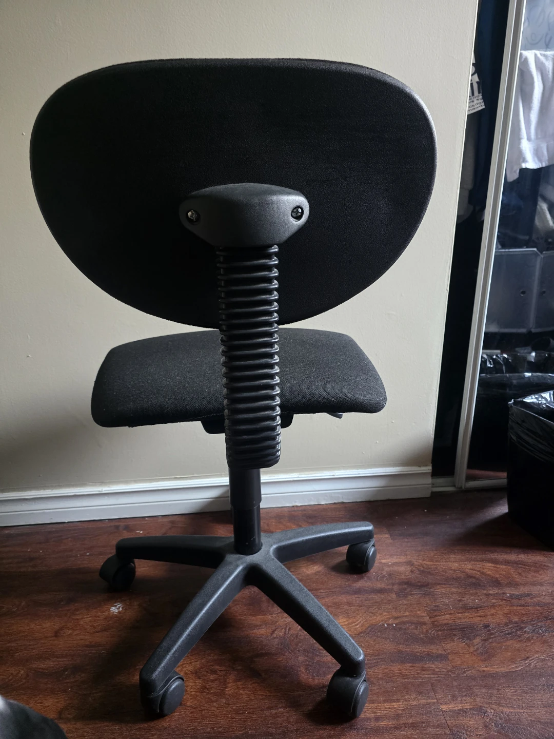 Black Office Chair - photo 2
