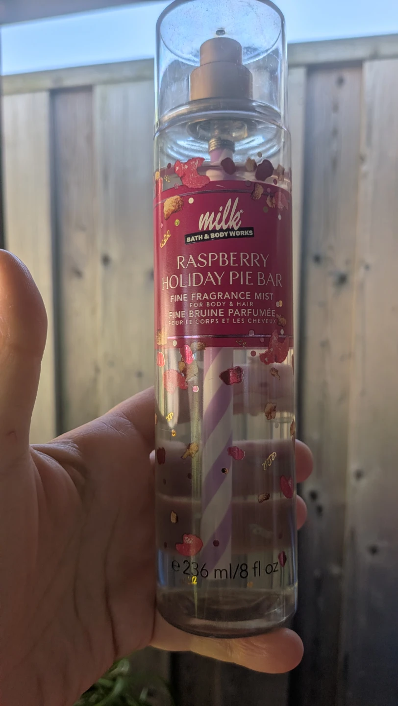 Bath & Body Works Raspberry Holiday Pie Bar Fine Fragrance Mist - photo 2