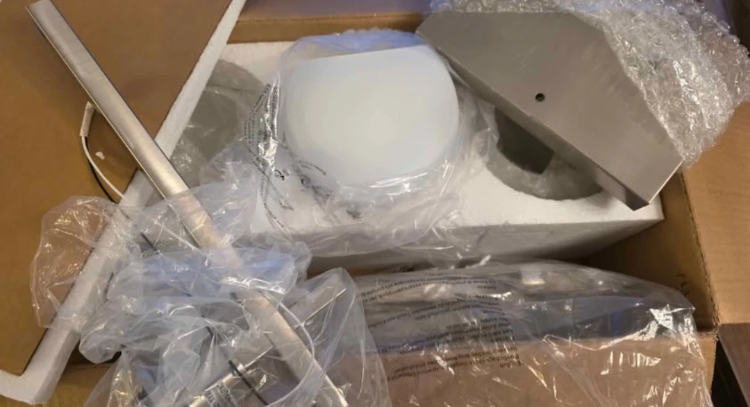 Light Fixture Silver with White Glass - 3-Sockets - photo 2