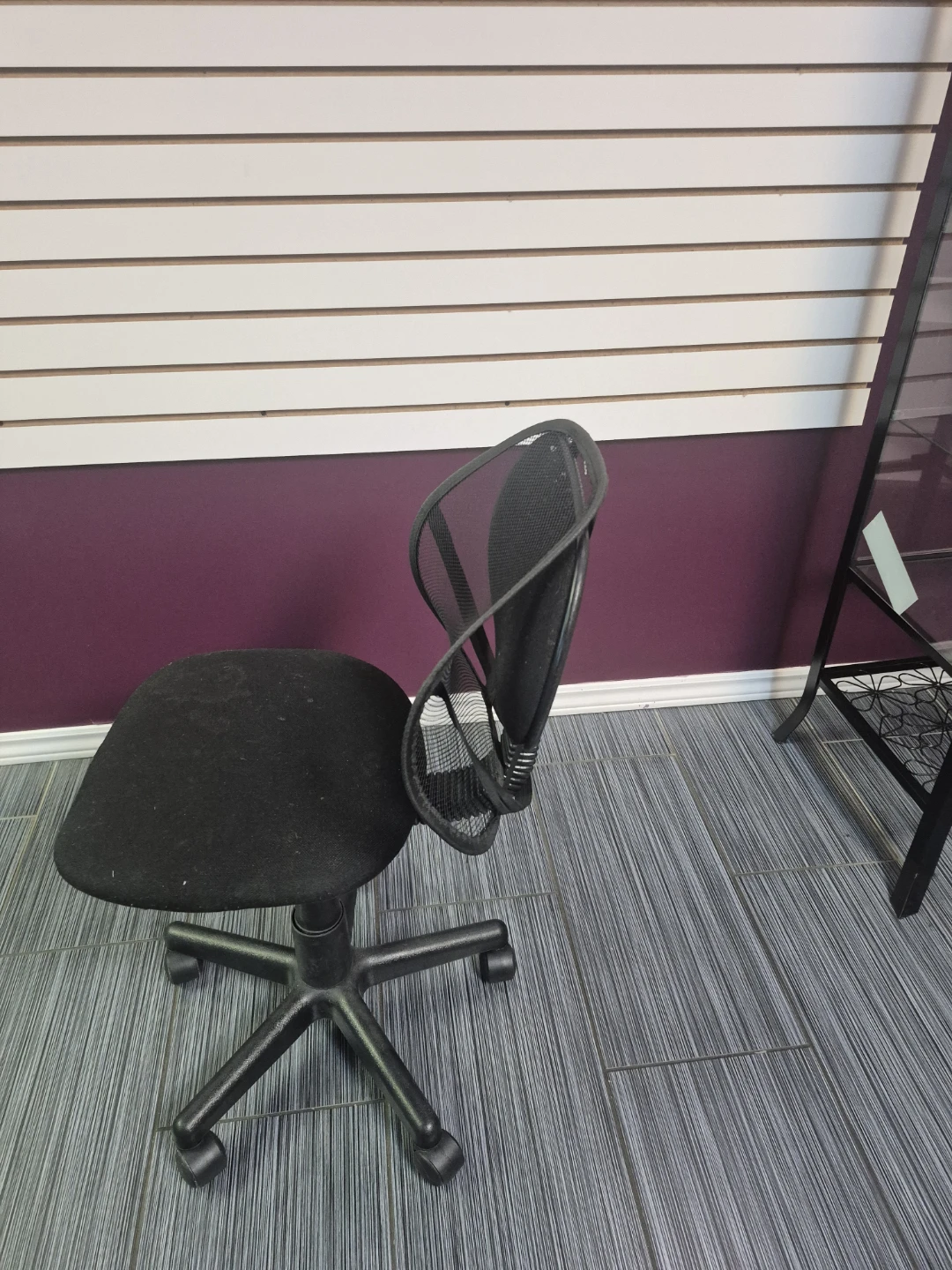 Black Office Chair - photo 2