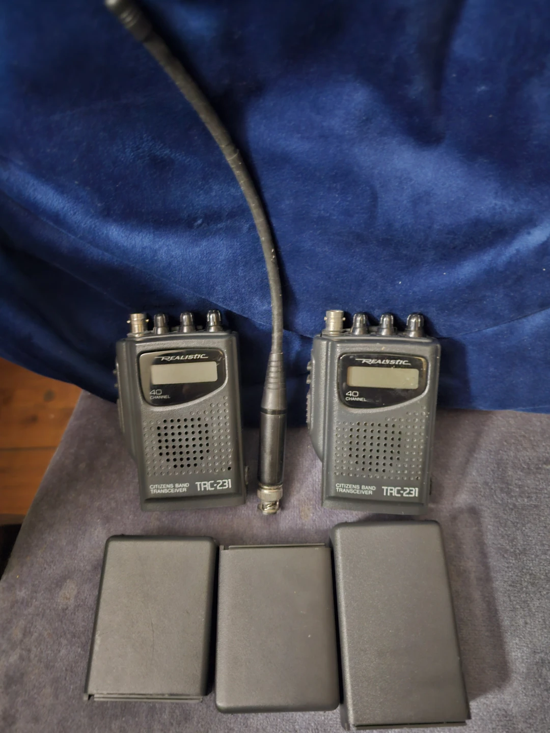 Realistic TRC-231 40 Channel Citizens Band Transceivers