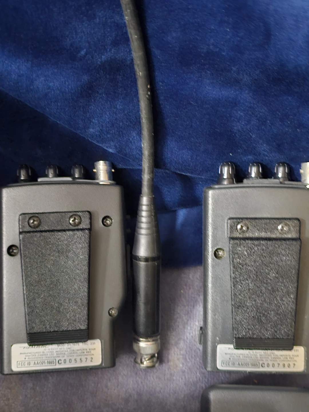 Realistic TRC-231 40 Channel Citizens Band Transceivers - photo 2