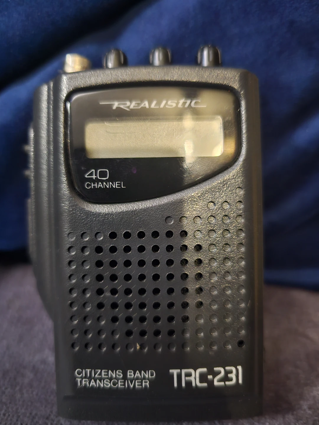 Realistic TRC-231 40 Channel Citizens Band Transceivers - photo 3