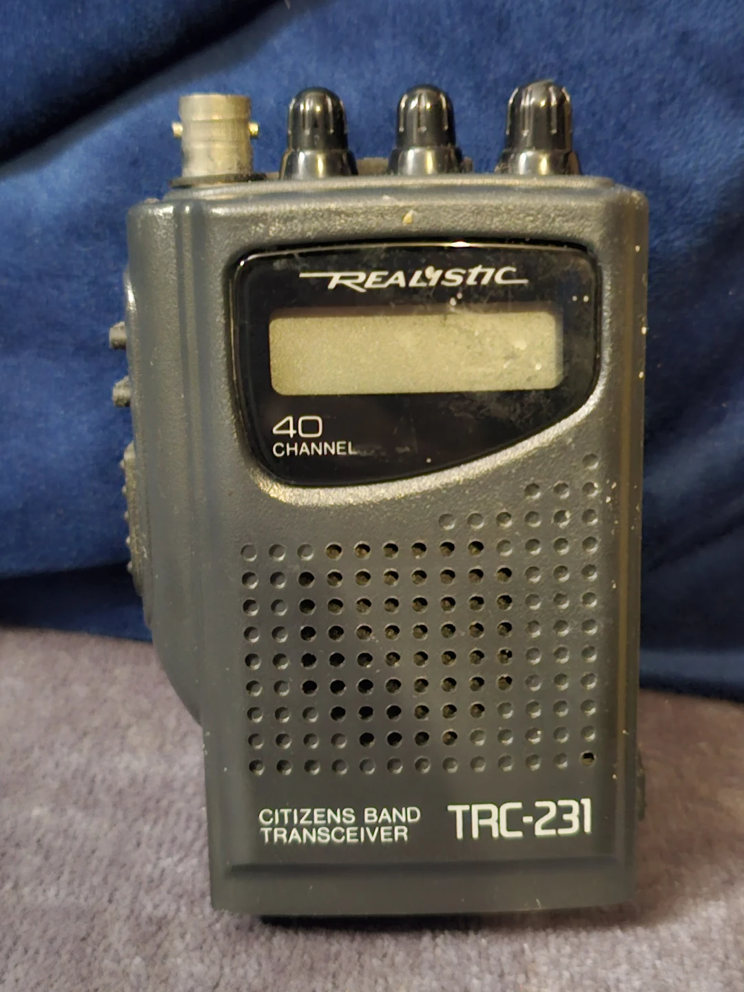 Realistic TRC-231 40 Channel Citizens Band Transceivers - photo 4
