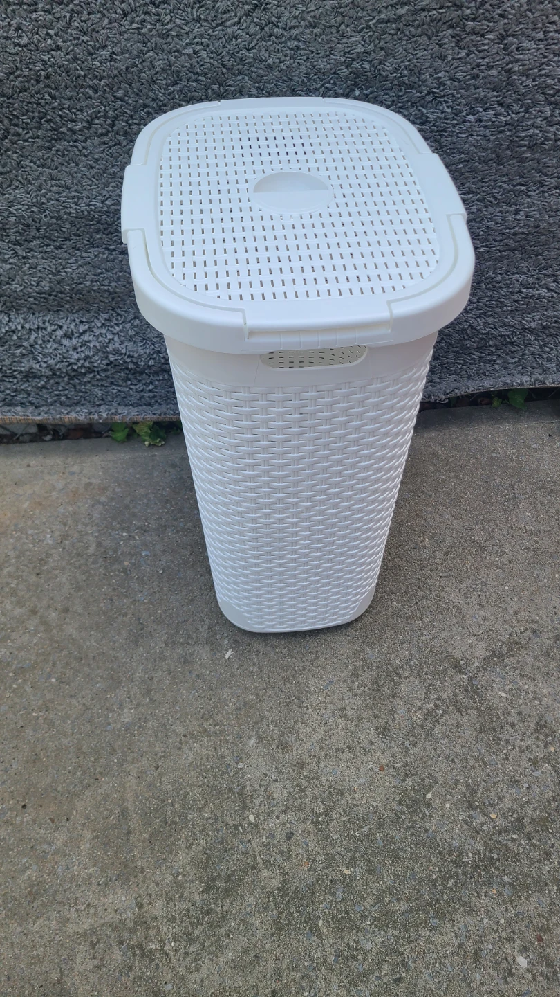 White Laundry Hamper with Lid - photo 3