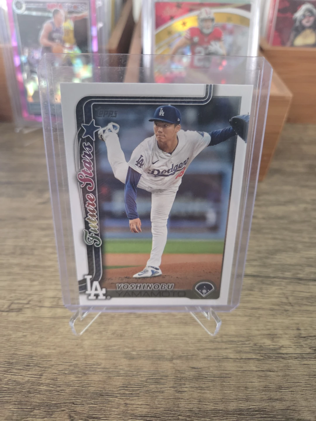 Ohtani and Yamamoto cards (4) LA Dodgers - photo 5