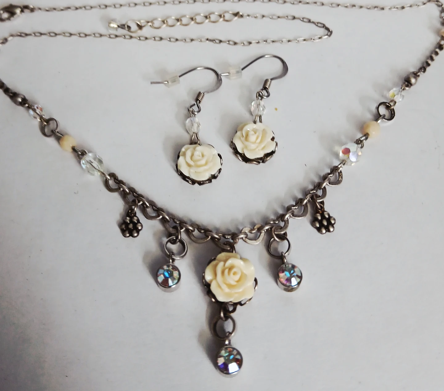 Rose Necklace and Earring Set - photo 3
