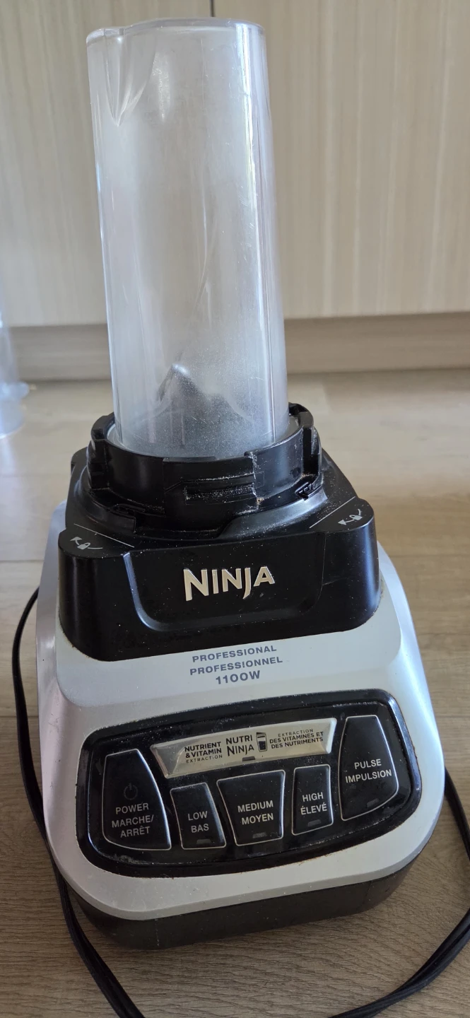 Ninja Professional 1100W Blender