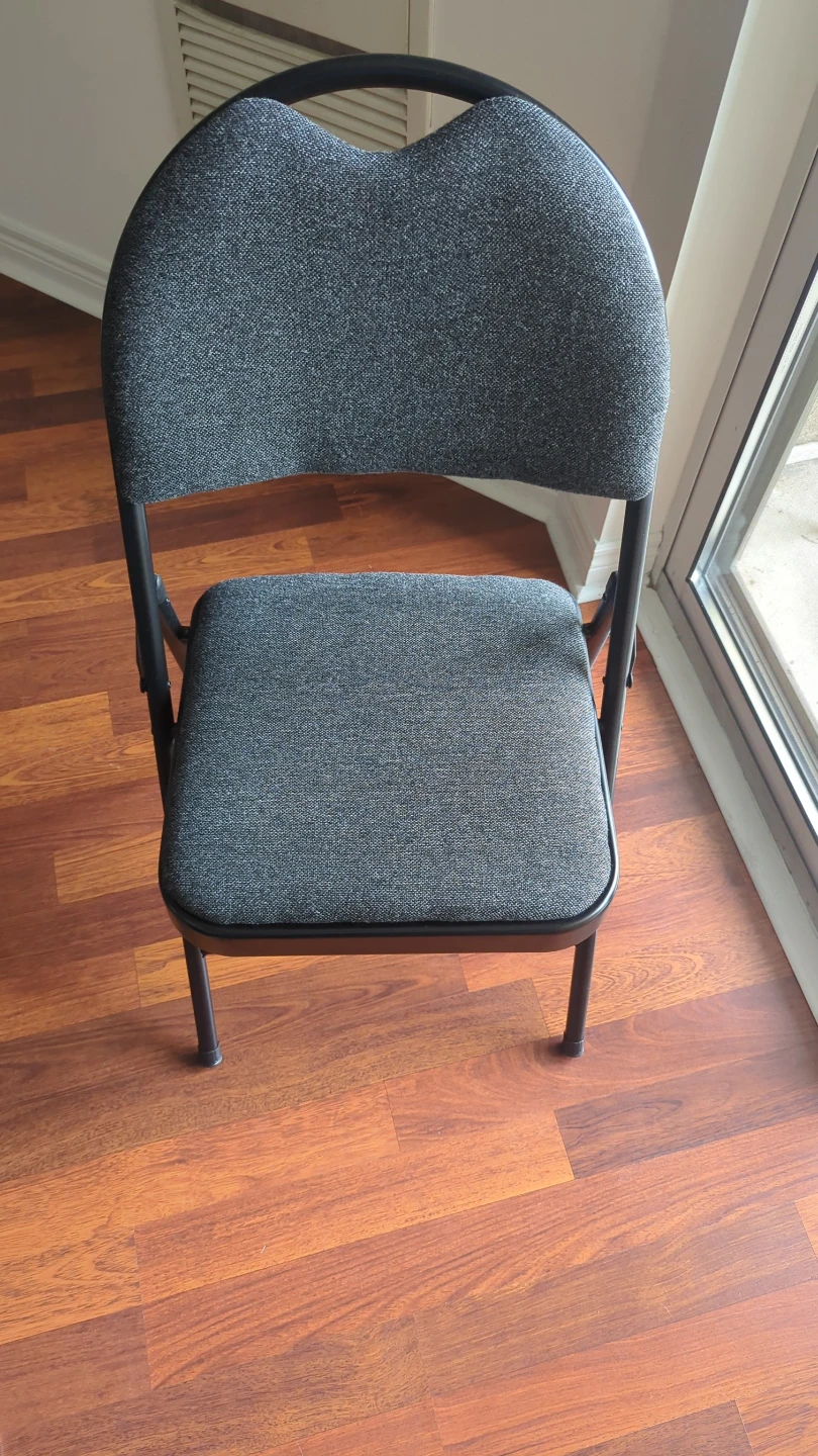 Folding Chairs - Move out sale