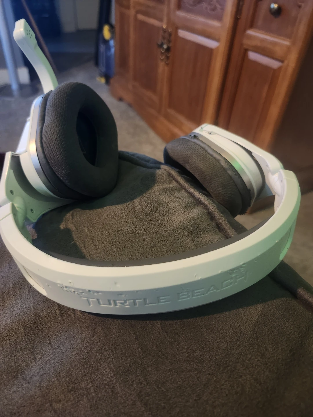 Turtle Beach Stealth 600 Gen 2 Wireless Gaming Headset - White
