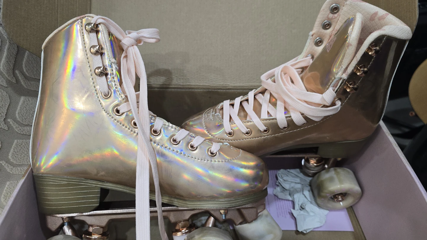 Impala Holographic Roller Skates