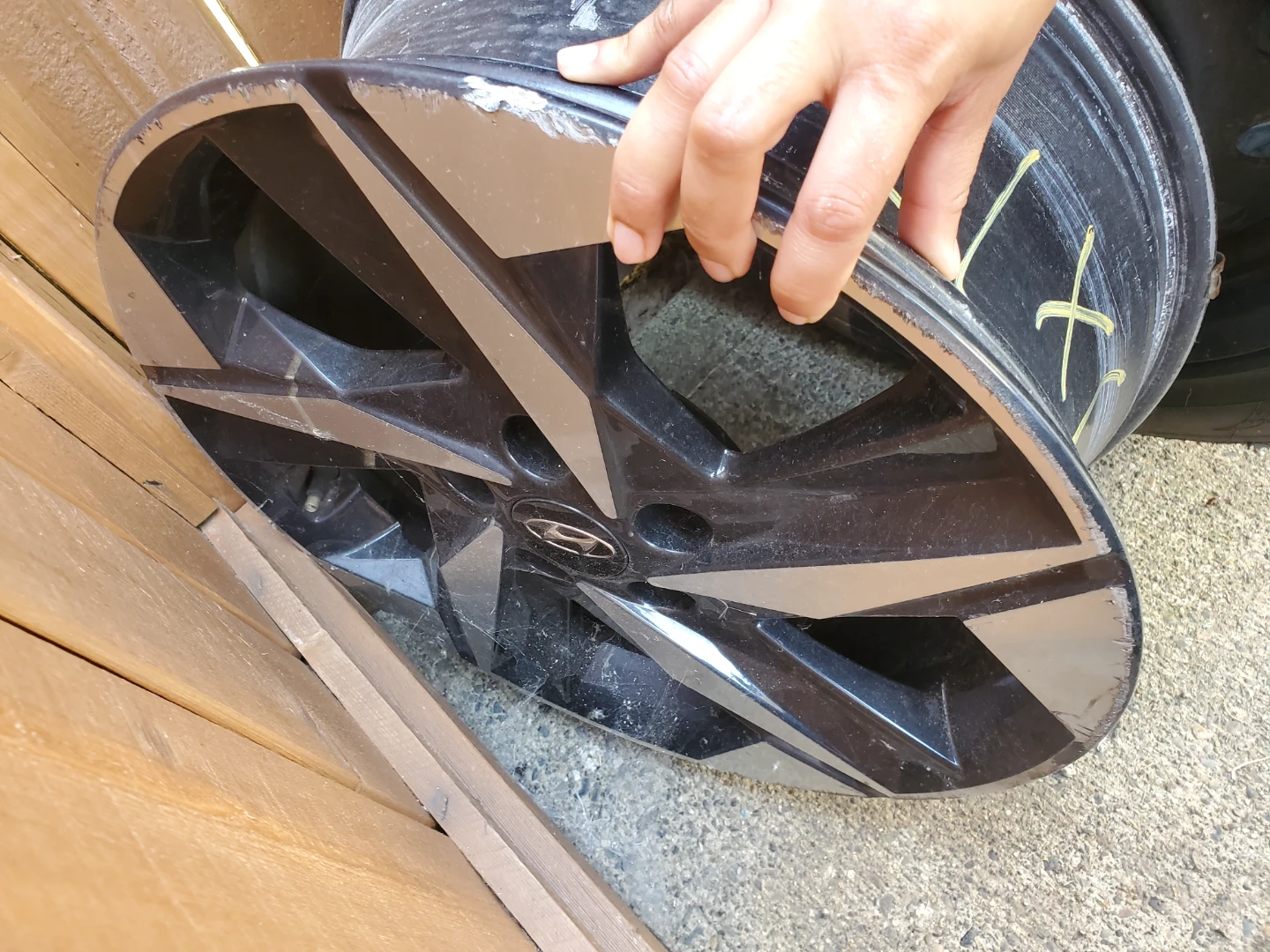 Hyundai Alloy Wheel Rim - photo 4