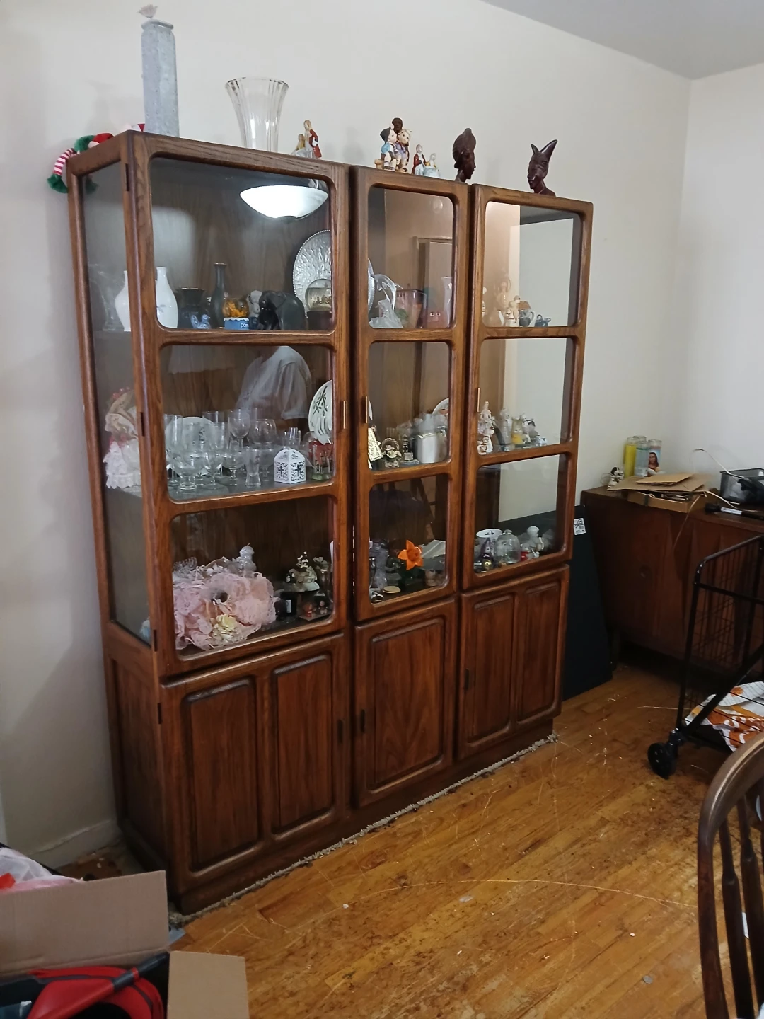 1970's solid wood Retro China cabinet - photo 2