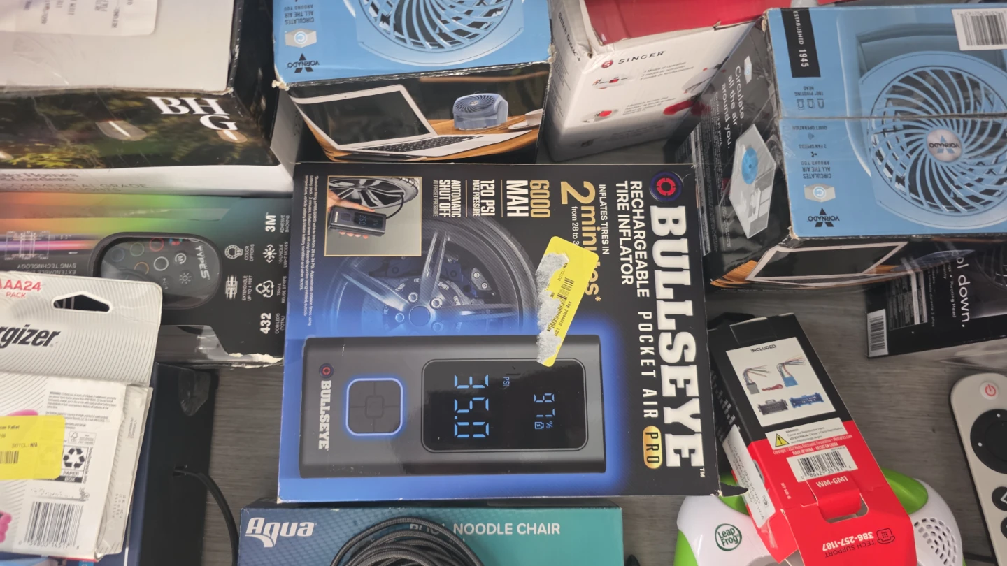 Bullseye Rechargeable Pocket Tire Inflator Pro