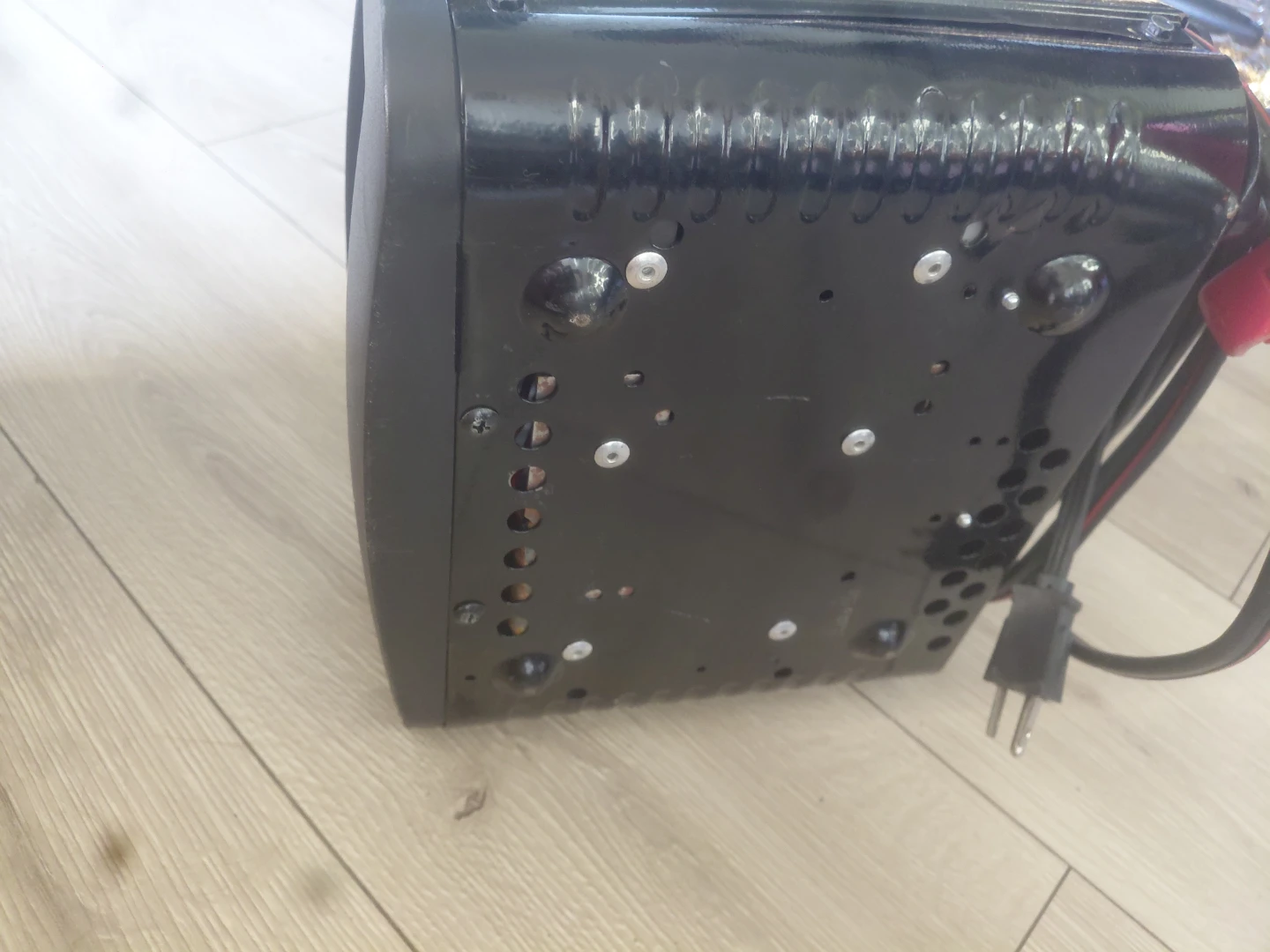 Eliminator Workshop Series Battery Charger - photo 4