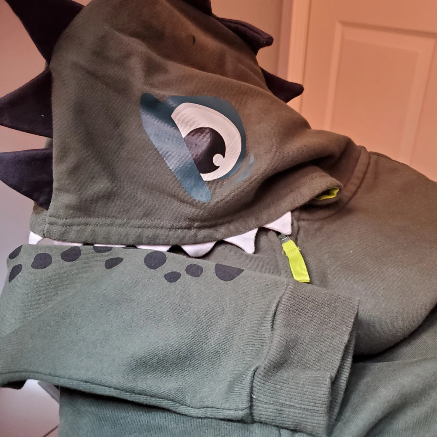 Dress-Up Dinosaur Costume for Children, age 4-6 - photo 2