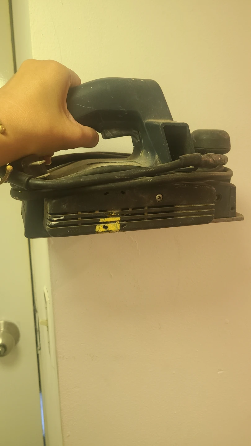 Bosch 3272A Electric Planer - photo 2