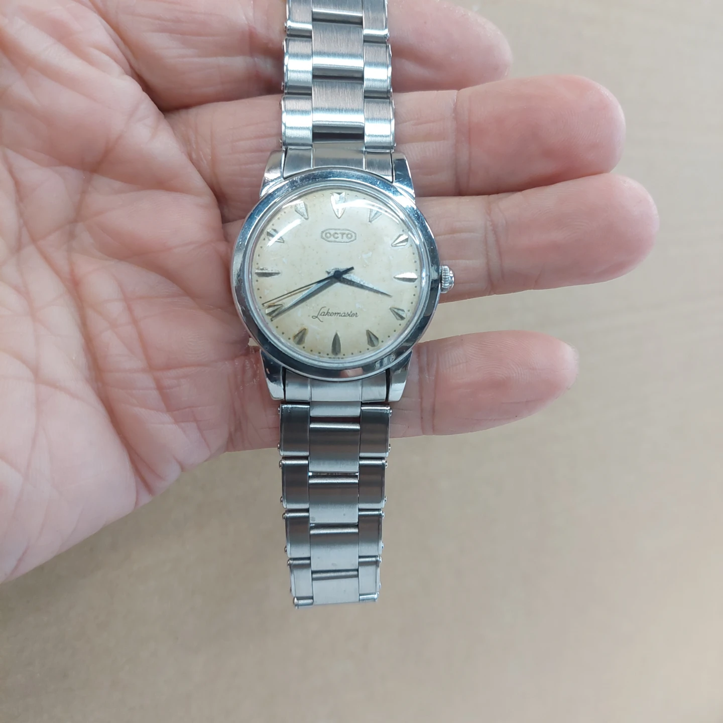 Vintage 1950s Octo Lakemaster watch - photo 2