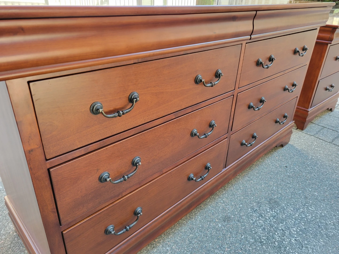 2-Pc Burlington Furniture Solid Cherry Bedroom Set. - photo 4