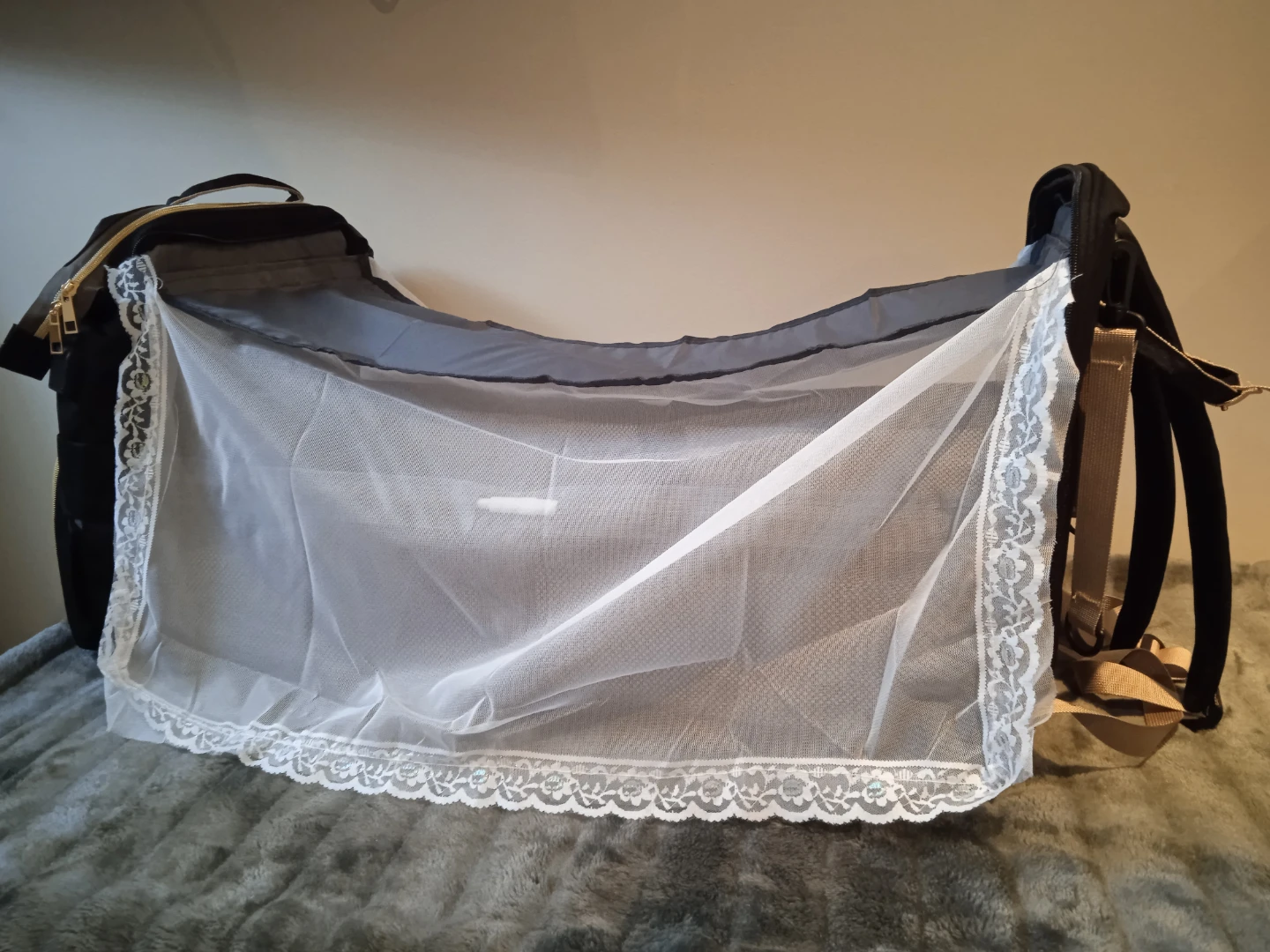 NEW diaper backpack + transportable crib - photo 2