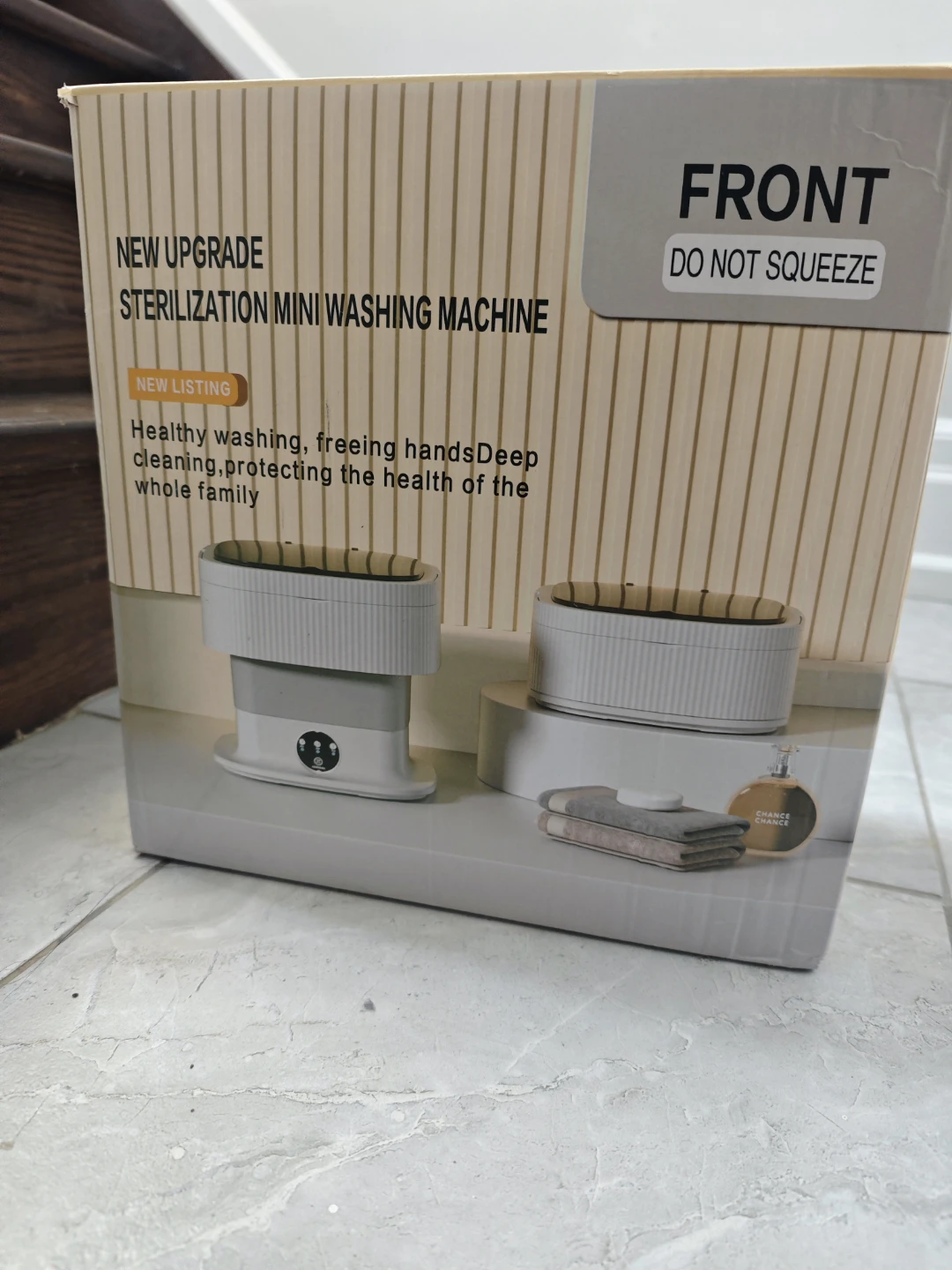 Mini foldable Washing Machine. No charger.